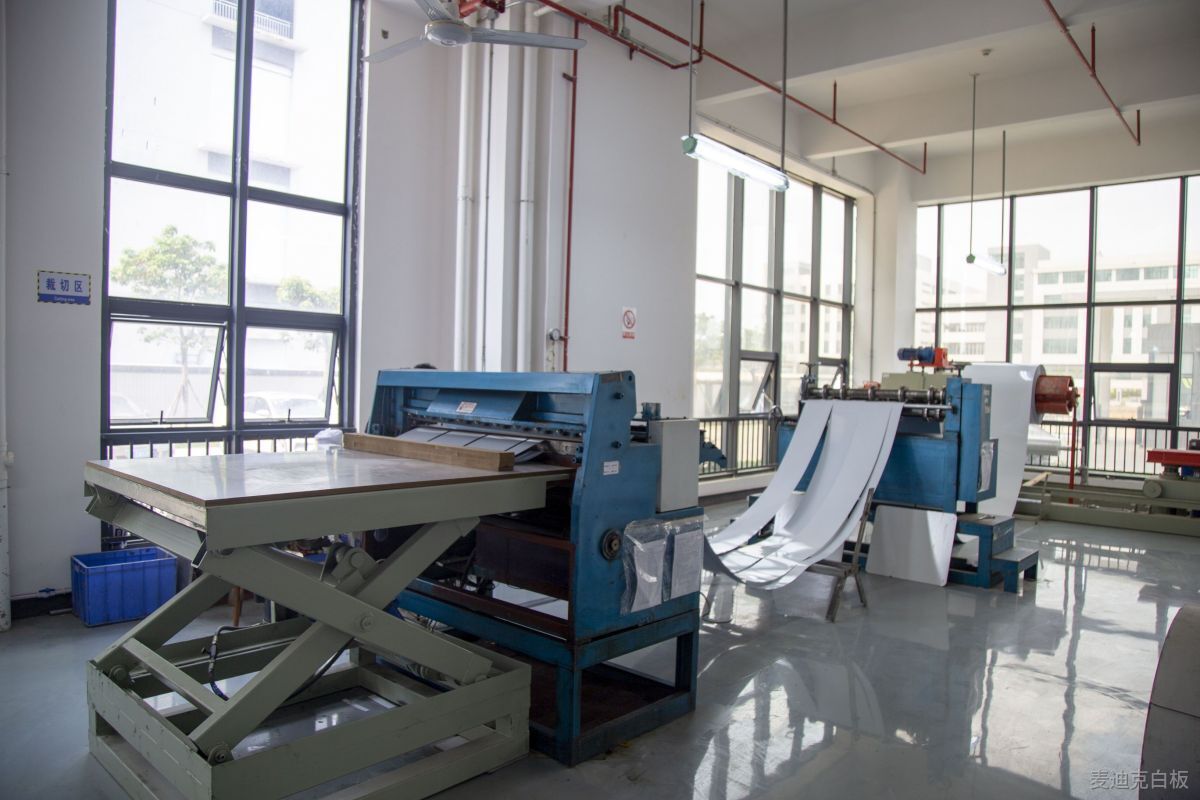 [白板百科]你知道辦公白板寫(xiě)字板的生產(chǎn)材料主要有哪些嗎