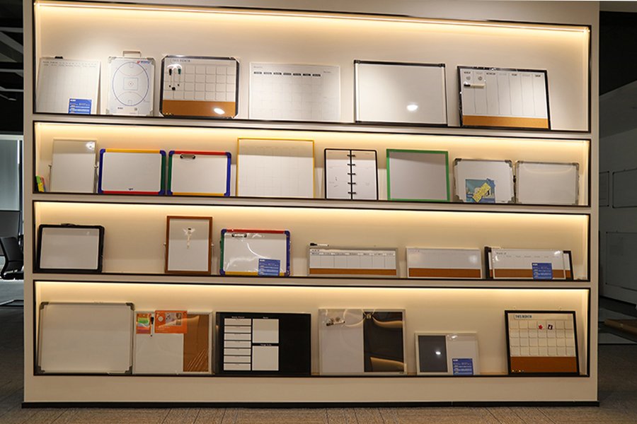 軟木組合板-帶軟木板的白板